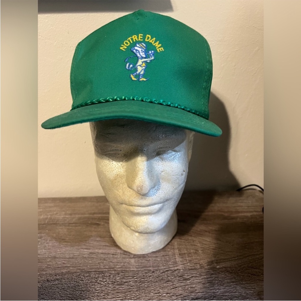 Vintage Notre Dame hat